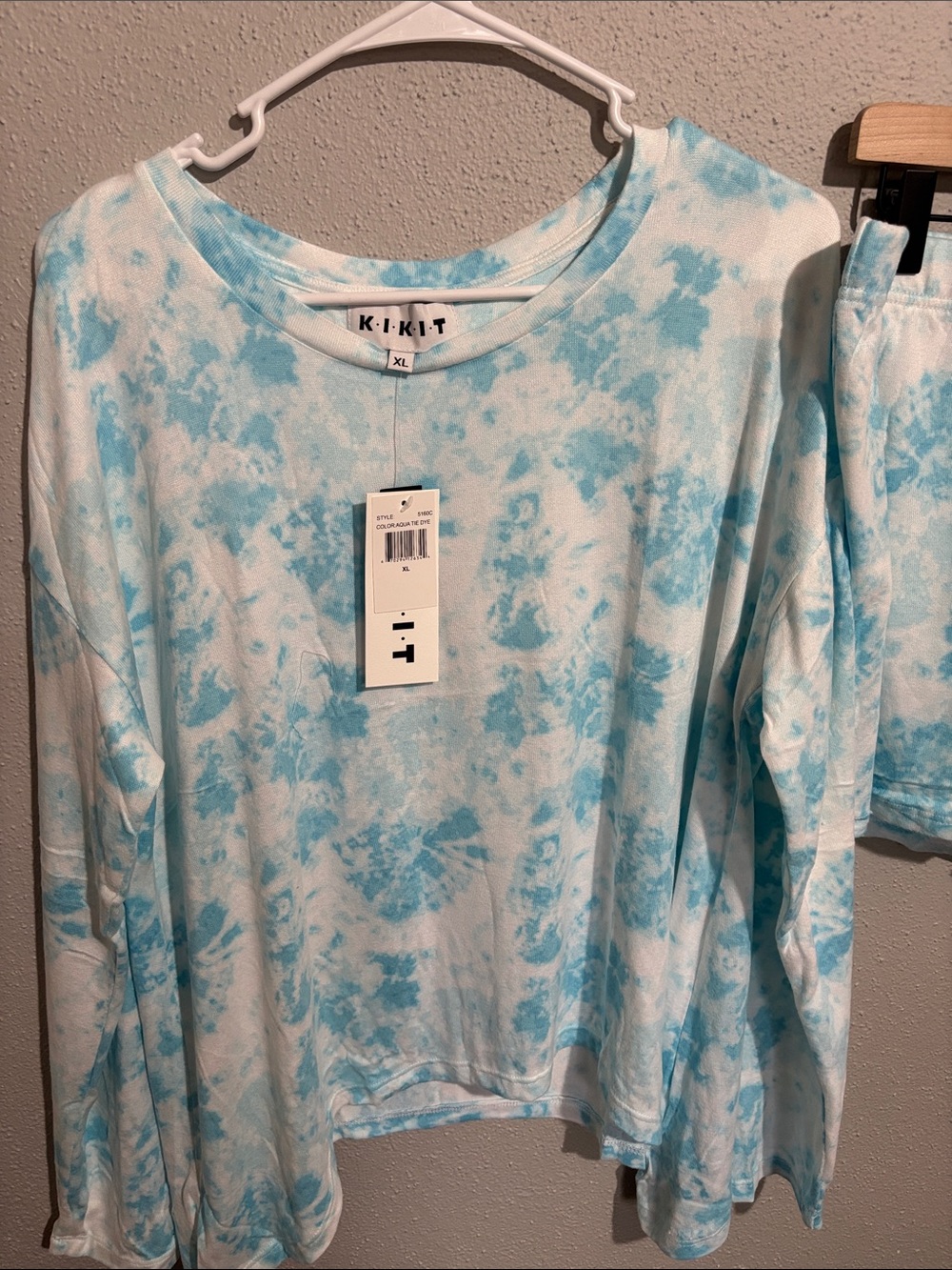 KIKIT - NWT - Women's Blue Tie-Dye Long Sleeve Top & Shorts Pajama Set (size XL) - Picture 5 of 12